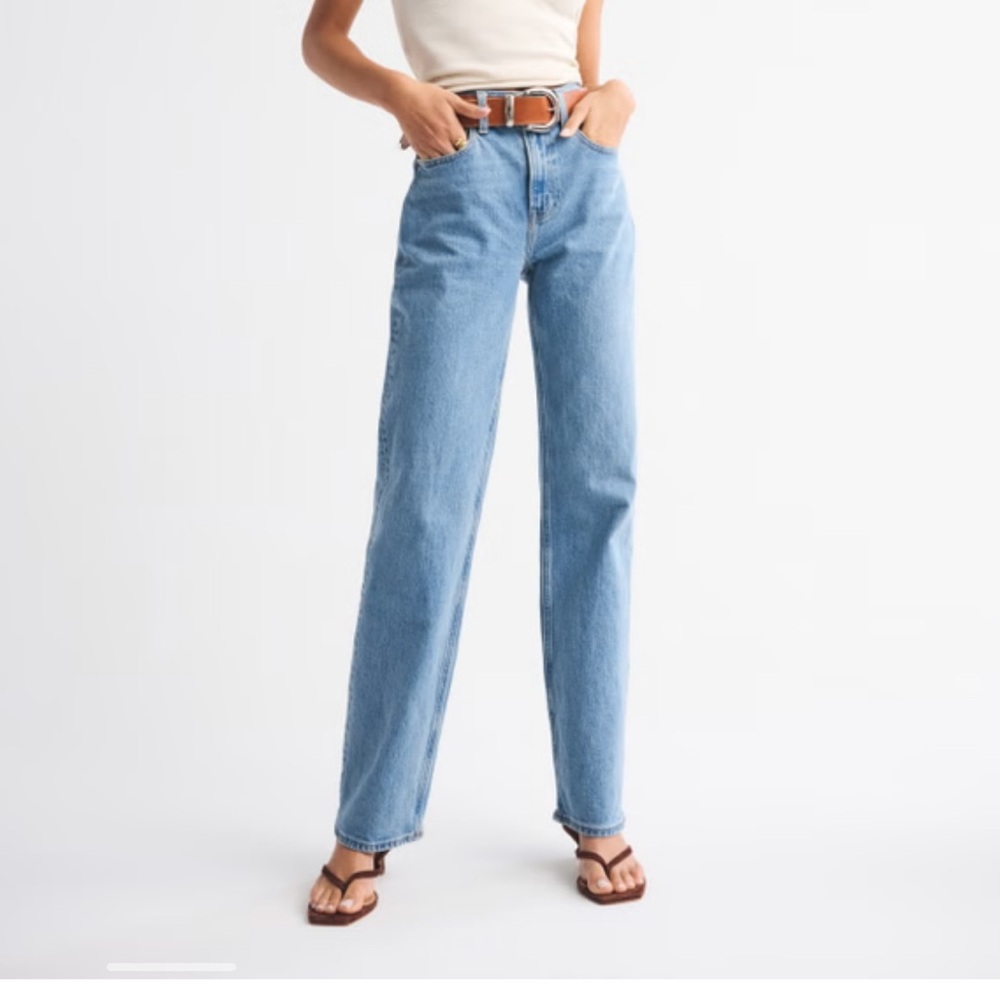 Abercrombie High Rise 90s Relaxed Jean 25S - Picture 2 of 5
